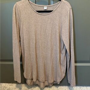 Women’s  Long-Sleeve Crewneck Top - Taupe